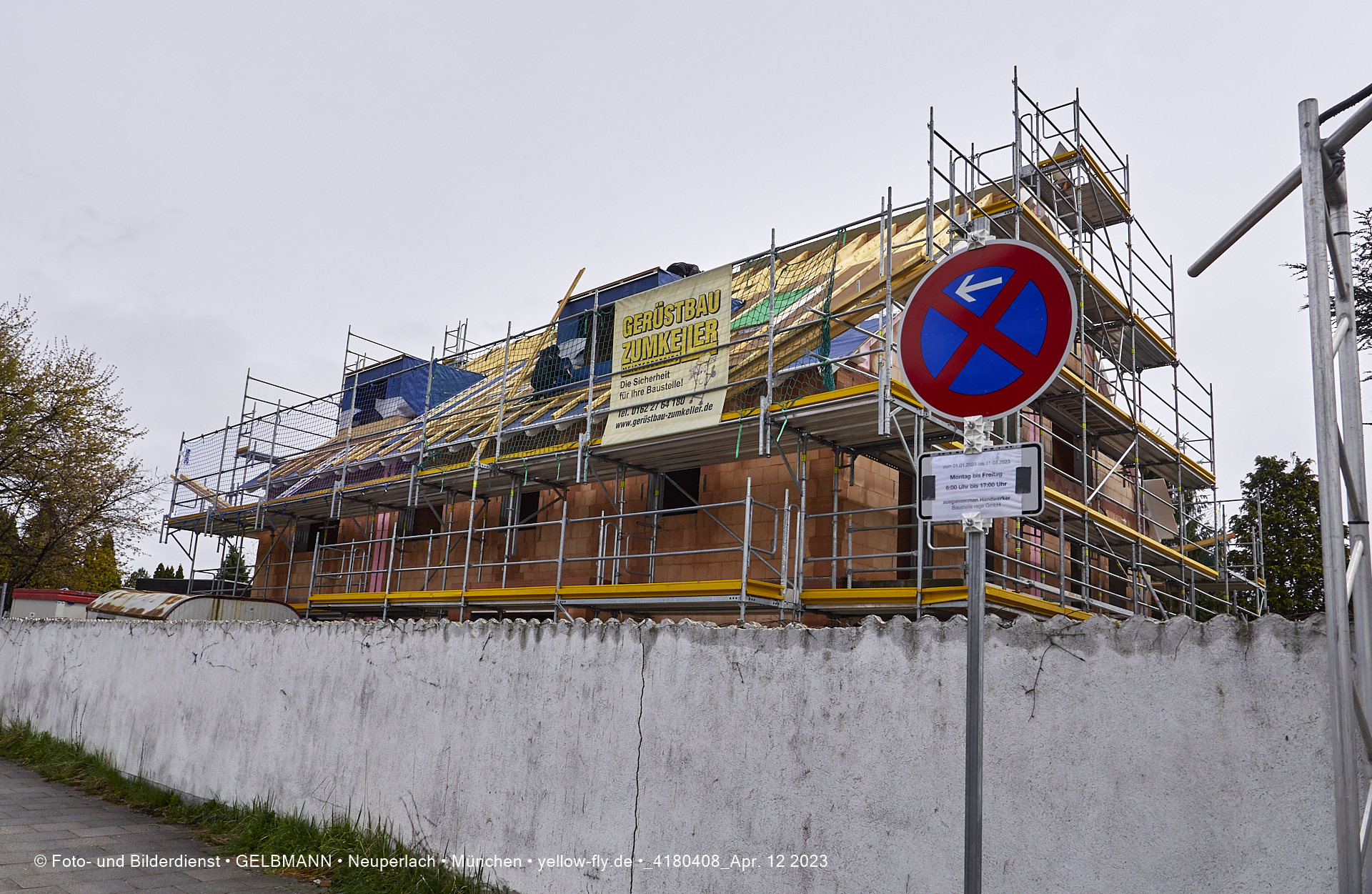 12.04.2023 - Baustelle Niederalmstraße 16 in Neuperlach